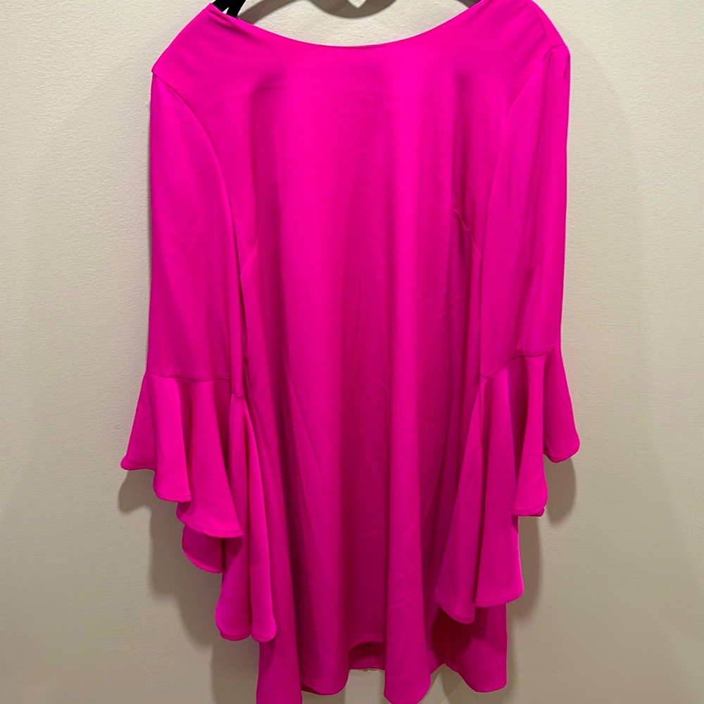 Fuchsia dress with flowy sleeves